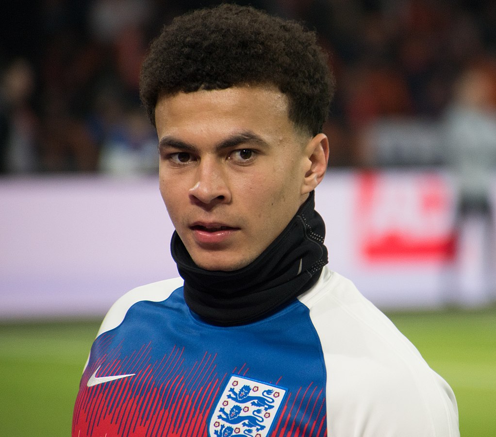 1022px-Dele_Alli_2018_(cropped)